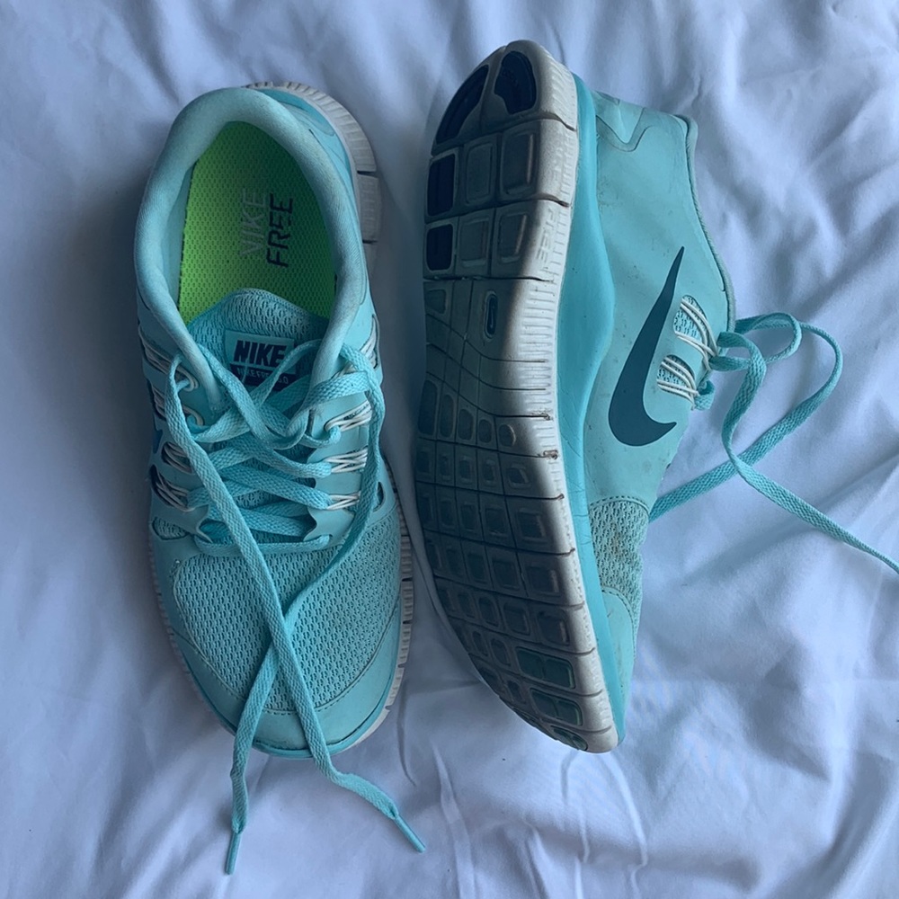 Nike Free 5.0 Sneakers